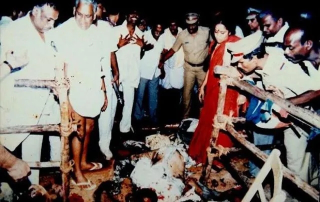 rajiv gandhi's last minute